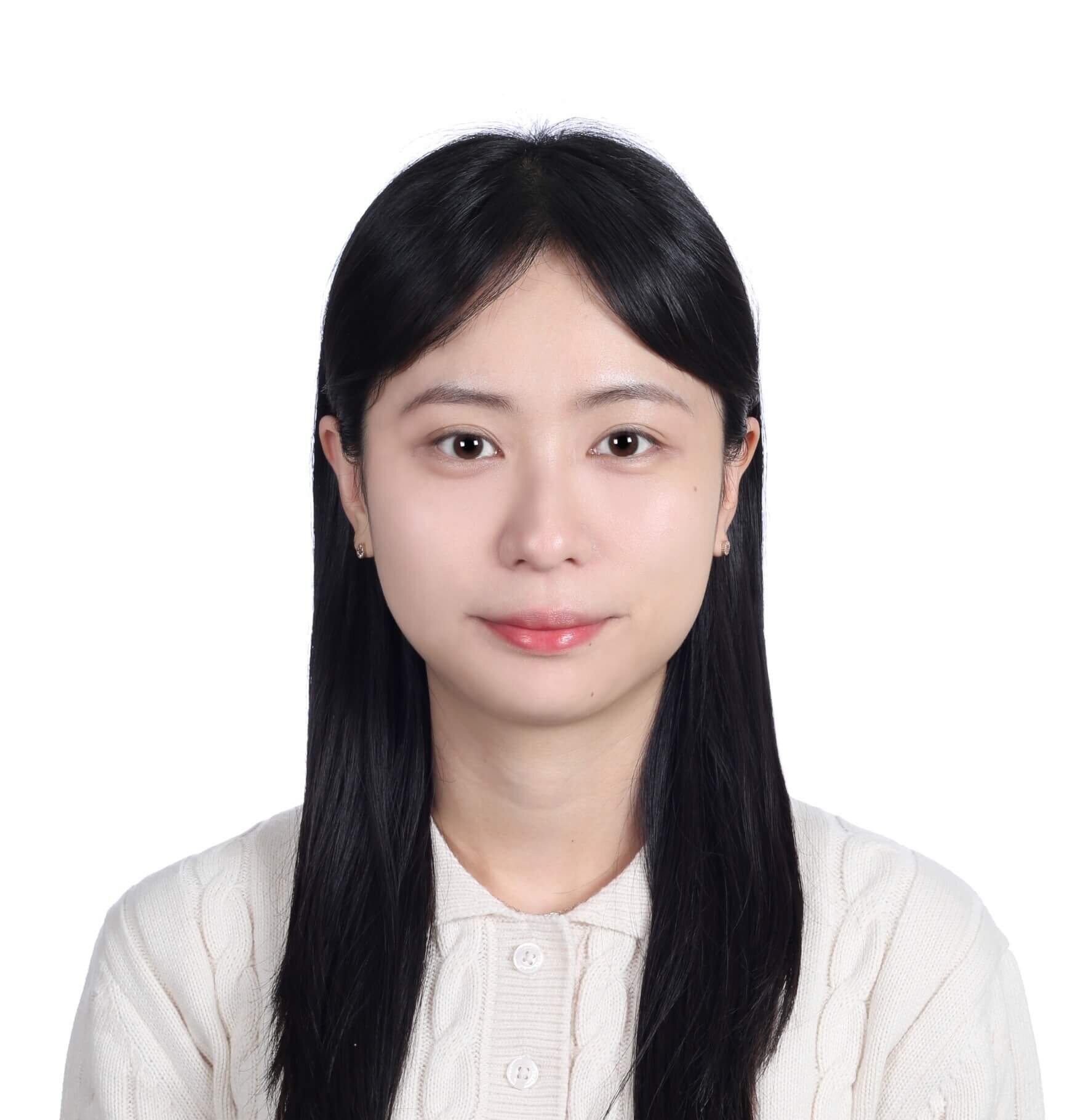 黃冬伊 證件照 e1761710226673